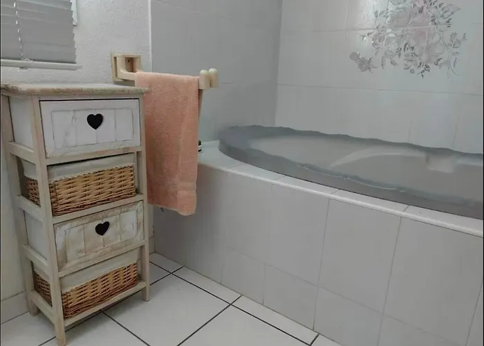 Maison Familia - 8 Pers - Histoire De Cles * Agde